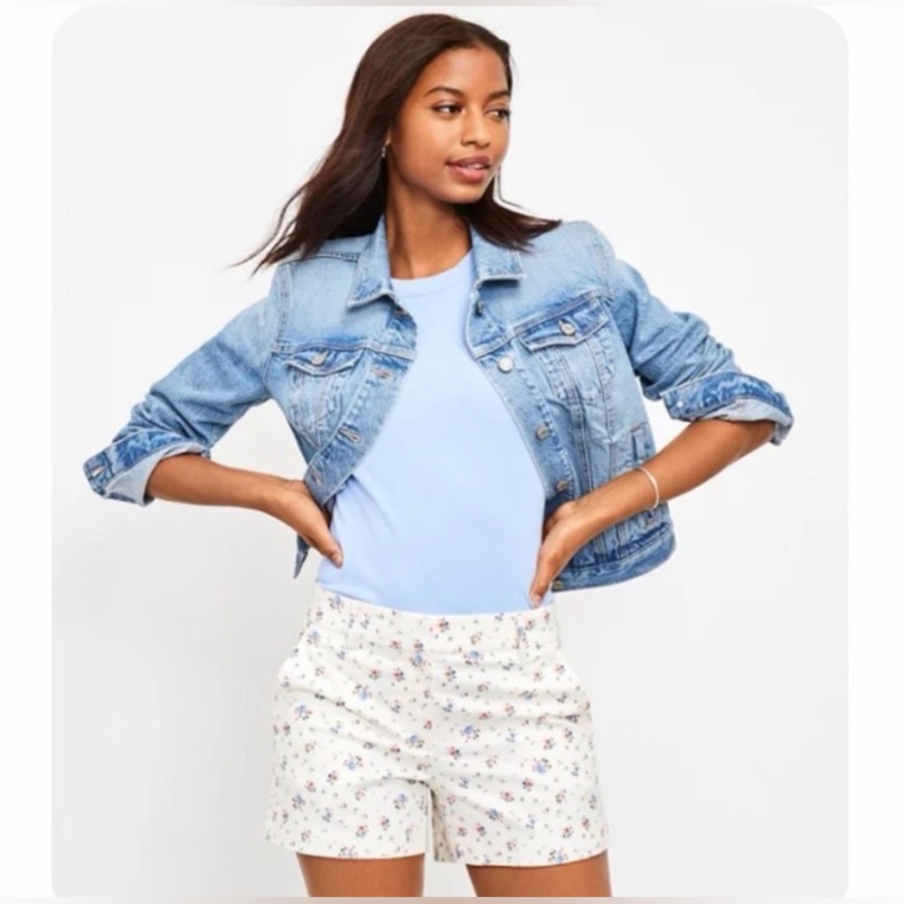 LOFT THE RIVIERA SIZE 00 FLORAL CREAM SHORTS